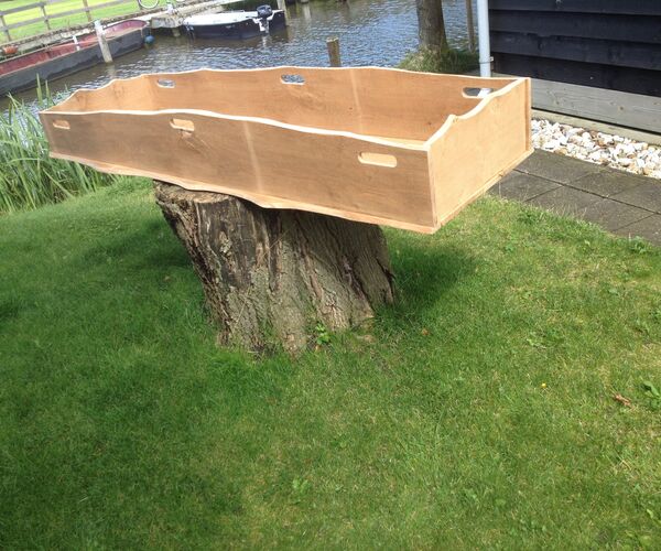 De-Kistemakker-uitvaartkisten-eiken-opbaarplank