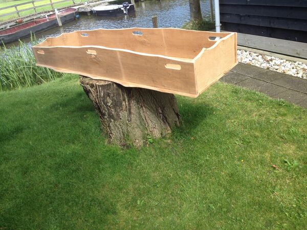 De-Kistemakker-uitvaartkisten-eiken-opbaarplank